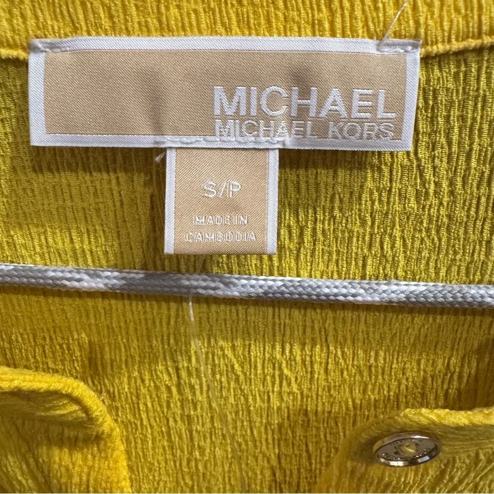 NWT Michael Kors Bright Dandelion Crinkled Fabric Blouse Size S / P